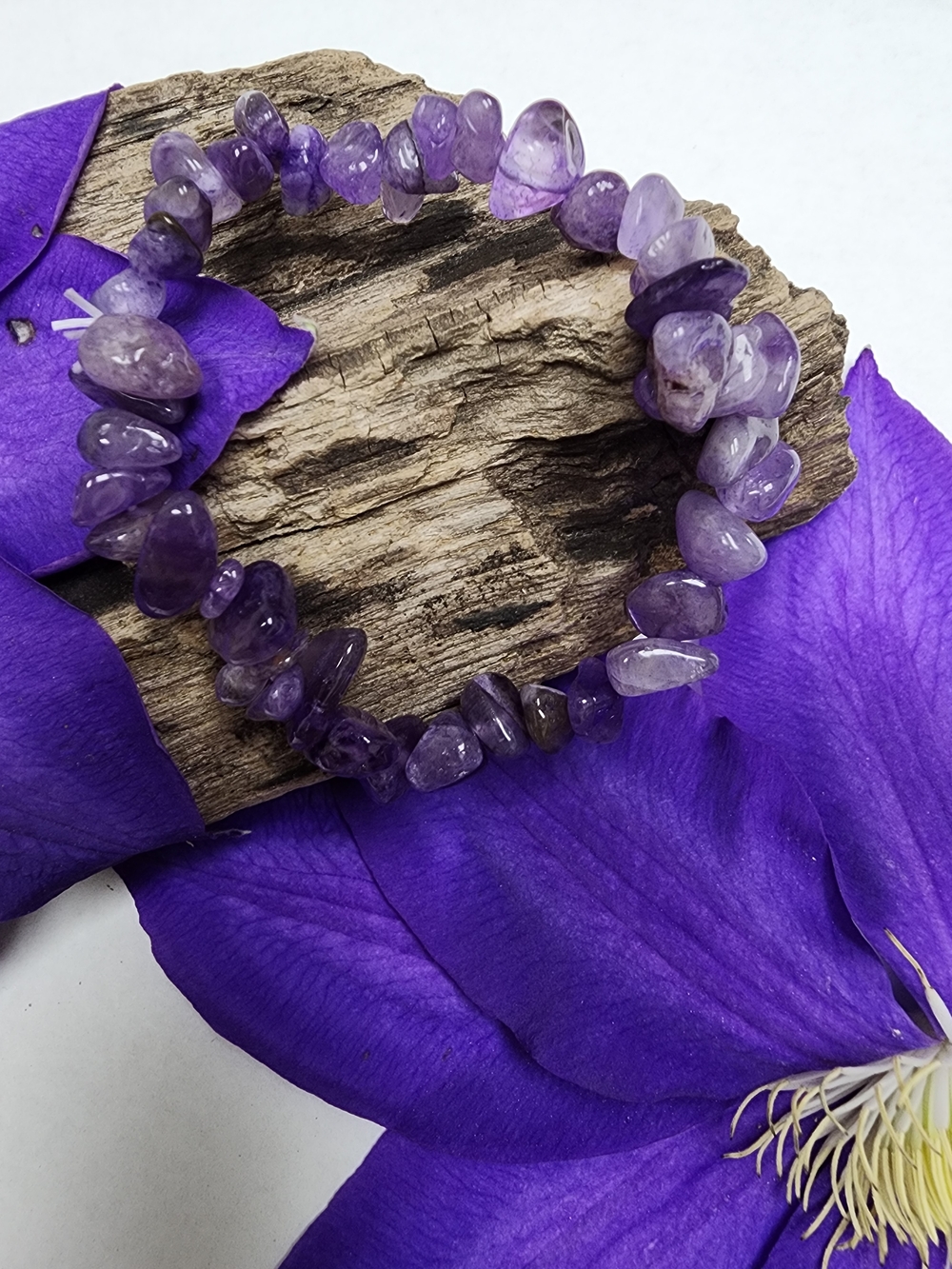 Amethyst Chip Stretch Bracelet - Purple Gemstone